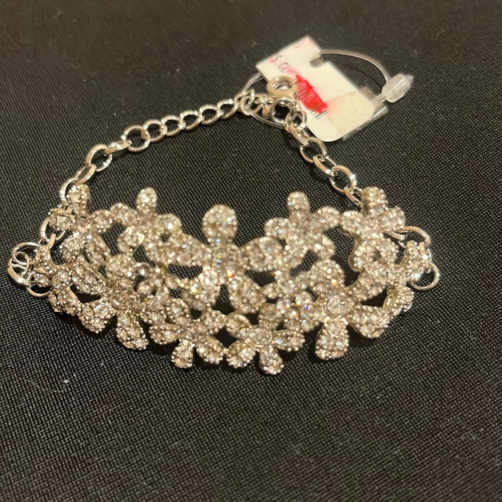 Brand new silver Bracelet